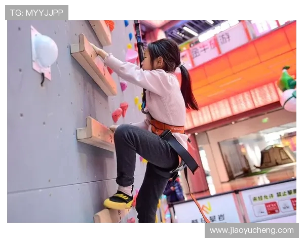 南京攀岩队在极限运动嘉年华中以68分稳居积分榜首位